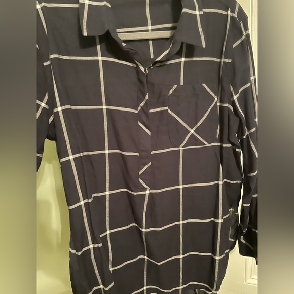 Athleta button down/pullover - LP - Picture 3 of 5